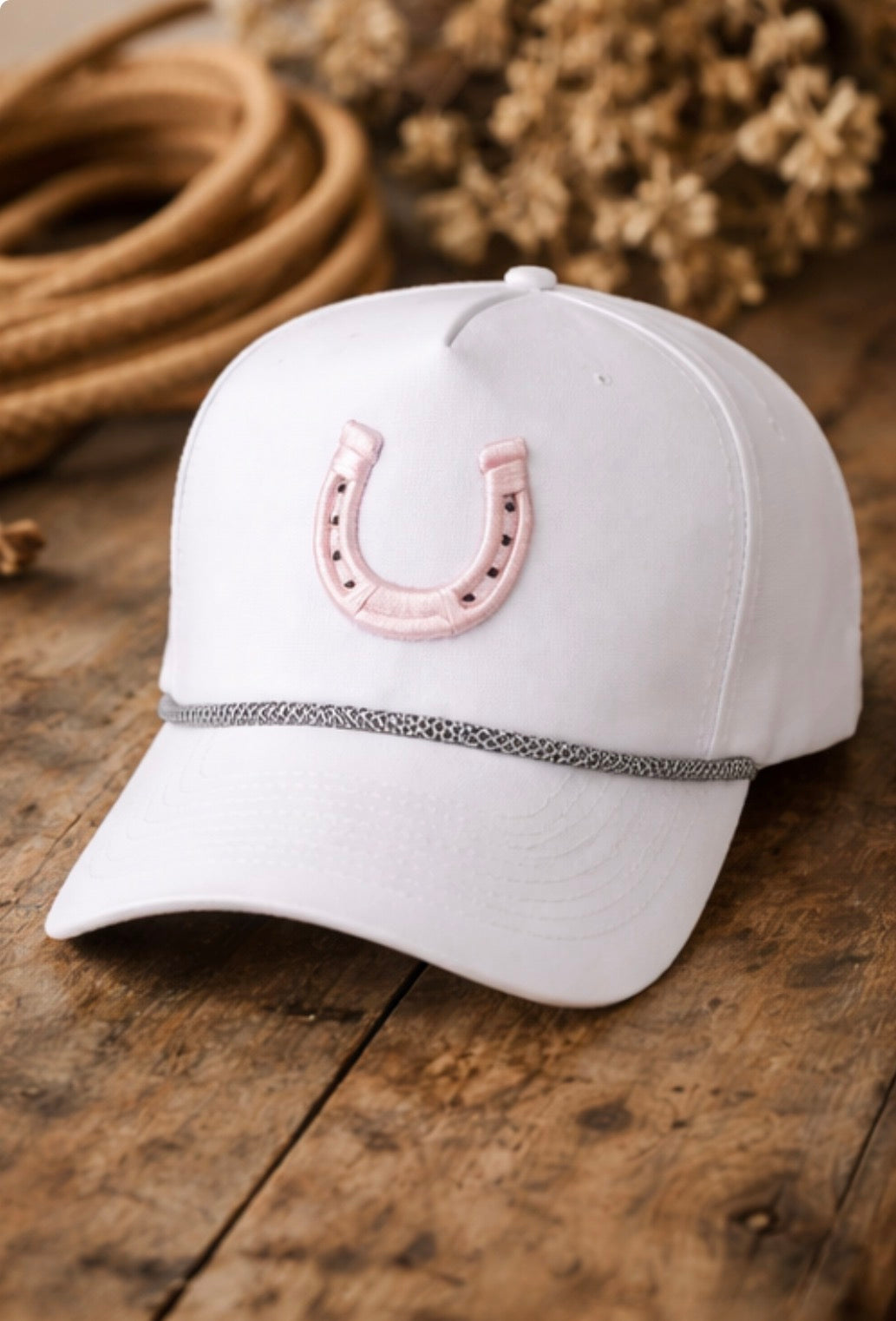 The Lucky Horseshoe Hat — April Drop