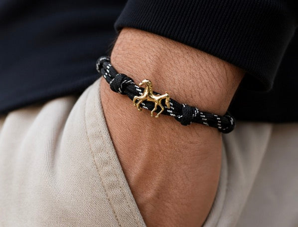 ASIAB HRC Horse Bracelet – All seated in barn