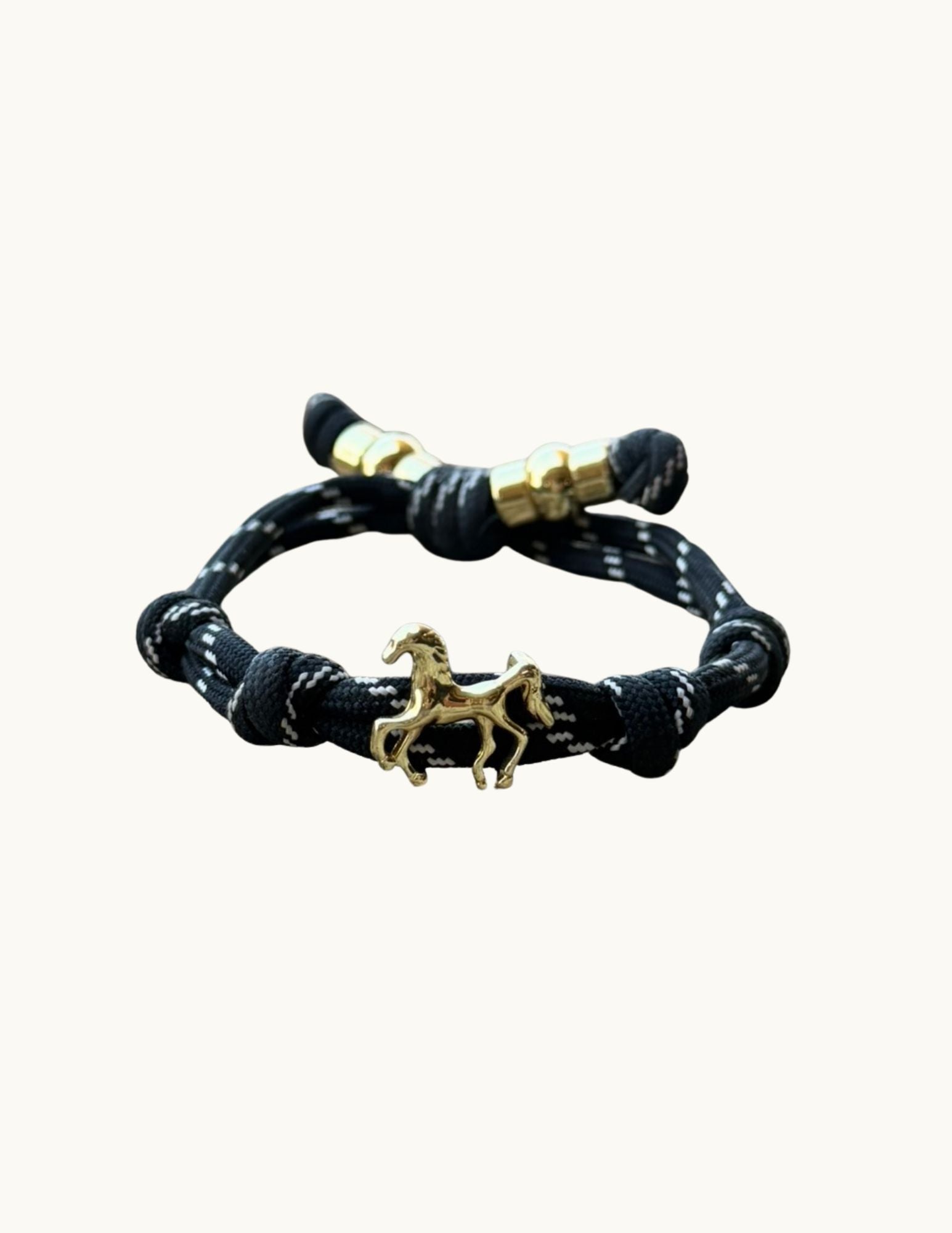 ASIAB HRC Horse Bracelet – All seated in barn